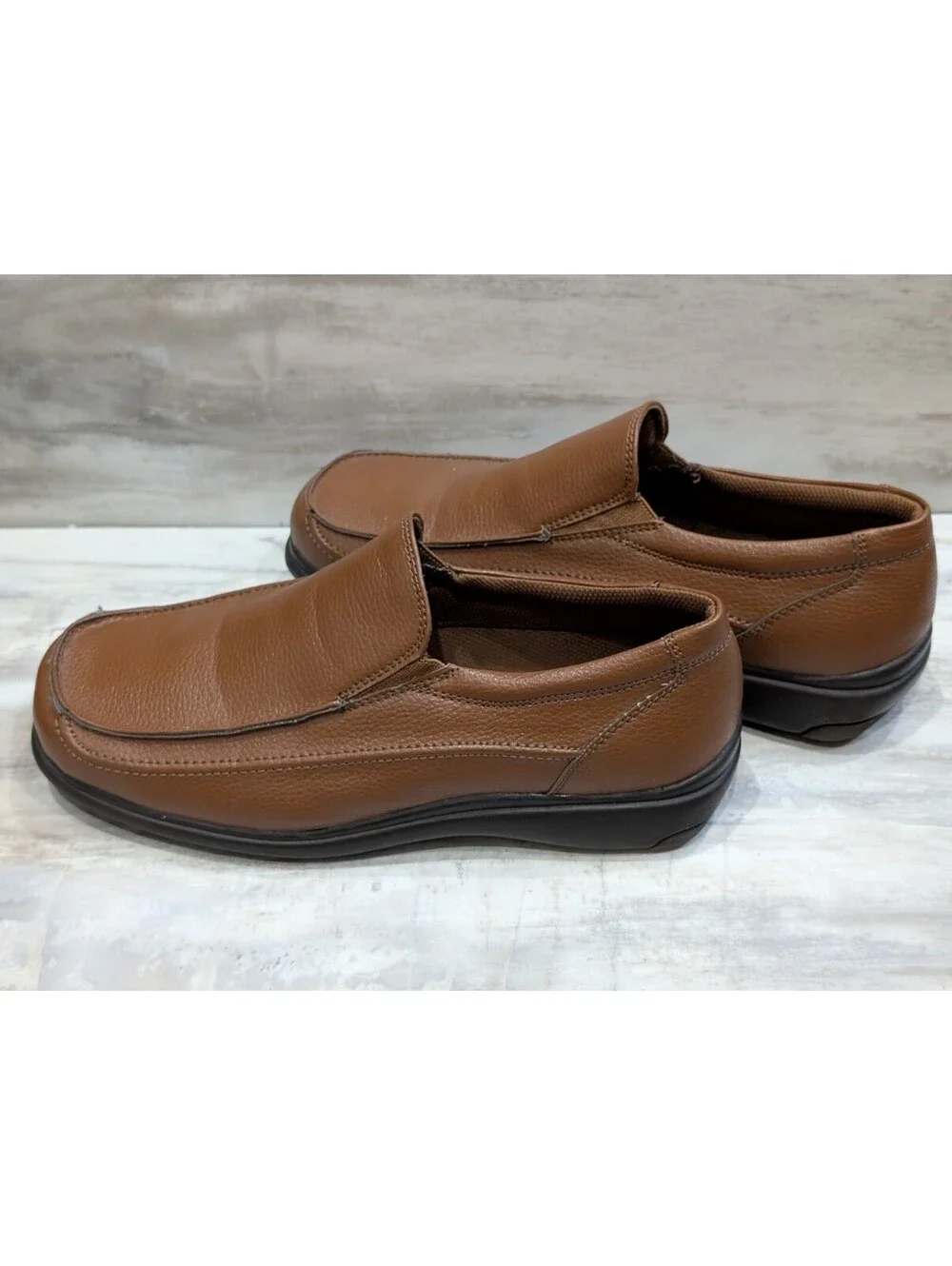 Deer Stags Brown Slip-On Loafers Men's Size 11D Comfortable Casual Shoes